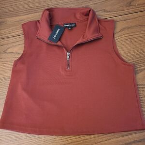 NWT Kenneth Cole Cropped Sleeveless Top in Size Medium